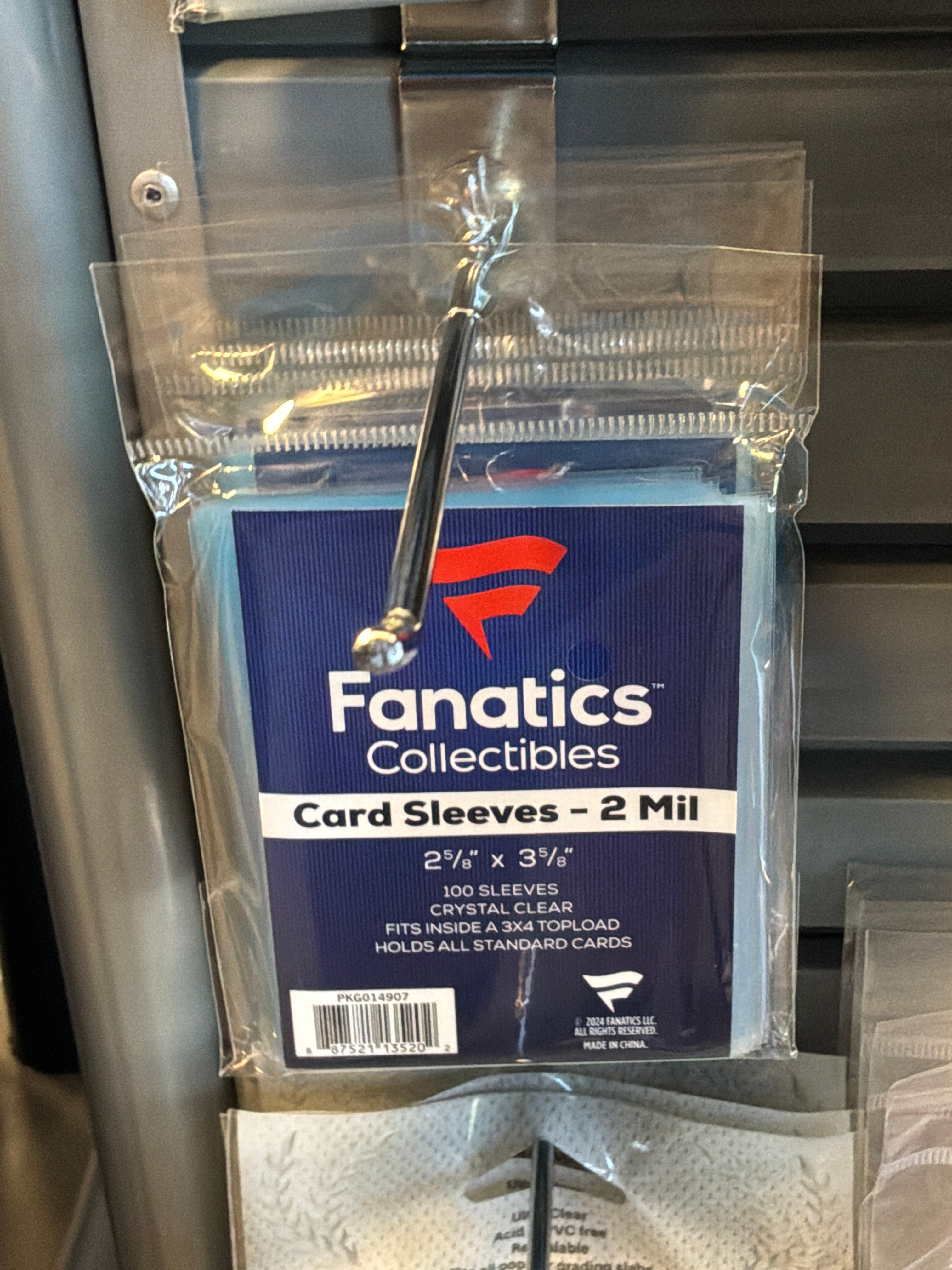 Fanatics Card Sleeves (100)